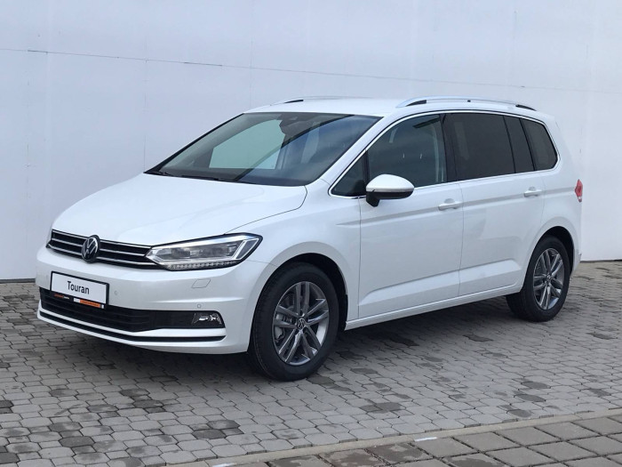 Volkswagen Touran People 7DSG 1,5TSI / 110kW na operativní leasing