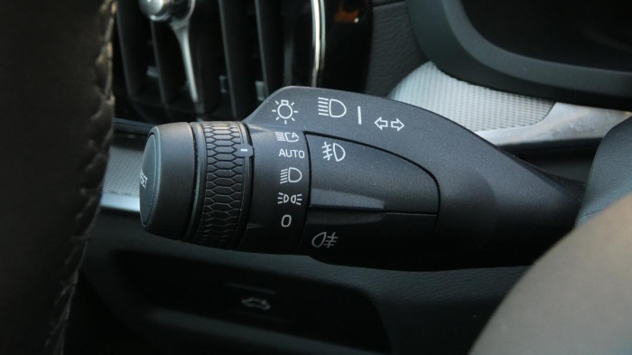 Volvo S60 B5 AWD Ultimate Dark na operativní leasing