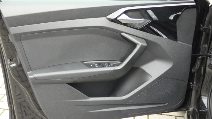 Audi A1 2.0 40 TFSI S line Sportback na operativní leasing