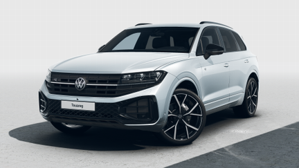 Volkswagen Touareg R-Line V6 3,0 TDI 210 kW 4MOT na operativní leasing