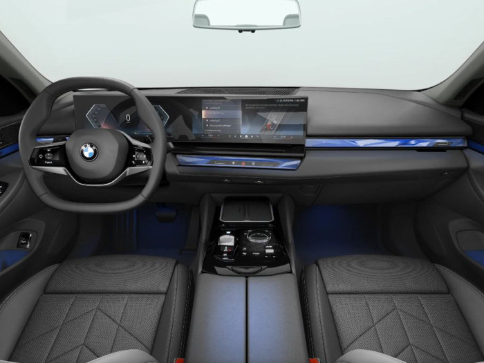 BMW Řada 5 Základní 40d 223 kW Nafta 4x4 Automatická převodovka na operativní leasing