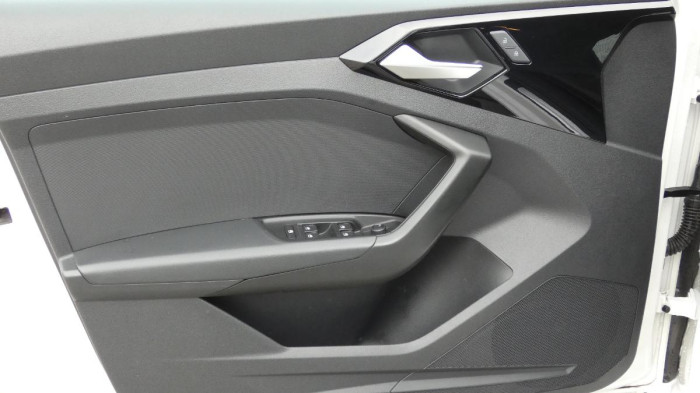 Audi A1 Sportback 30 TFSI Advanced S t na operativní leasing