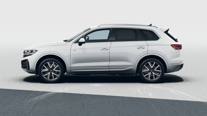Volkswagen Touareg R-Line V6 3,0 TSI 250kW 4MOT 8DSG na operativní leasing
