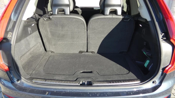 Volvo XC90 B5 AWD Drive-E mHEV Glossy Bla na operativní leasing