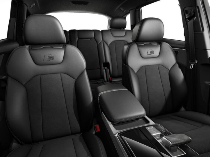 Audi SQ7 SUV TFSI 373 kW quattro 8TT na operativní leasing