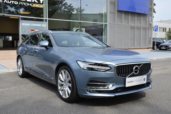 Volvo V90 D5 AWD INSCRIPTION AUT 1.maj. na operativní leasing