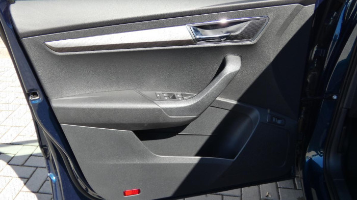 Škoda Karoq 1,5 TSI Style na operativní leasing