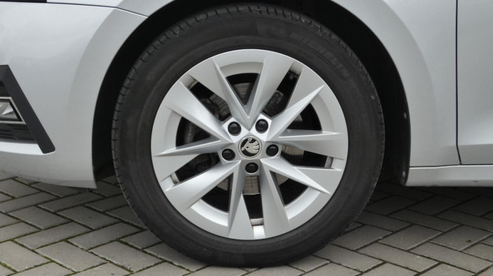 Škoda Octavia Combi 2,0 TDI  DSG Style na operativní leasing