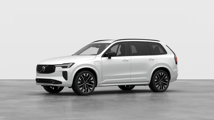 Volvo XC90 T8 AWD RECHARGE DARK PLUS 7m na operativní leasing