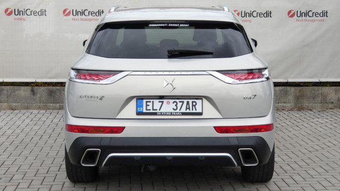 DS Automobiles DS7 Crossback 1.6 E-TENSE 300 EAT8 4x4 Perfo na operativní leasing