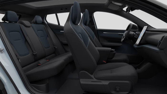 Volvo EX30 CROSS COUNTRY TWIN ULTRA na operativní leasing