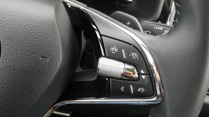 Škoda Kodiaq 2,0 TDI L&K DSG 4x4 147 kW na operativní leasing