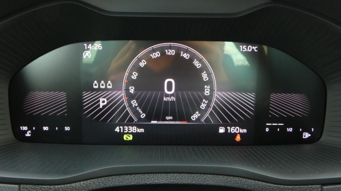 Škoda Karoq 1,5 TSI Ambition DSG na operativní leasing