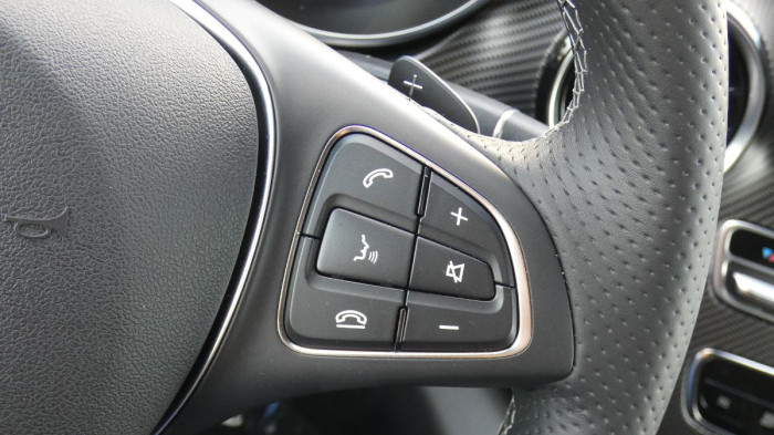 Mercedes-Benz Třídy V 300d AMG 9G Tronic na operativní leasing