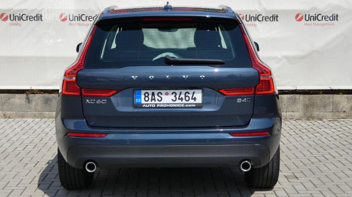 Volvo XC60 B4 AWD Momentum Pro Auto na operativní leasing