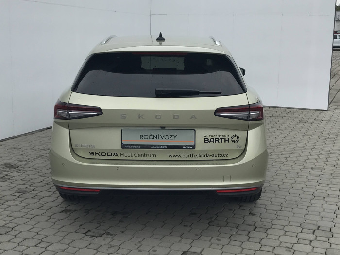 Škoda Superb Combi L&K 6DSG 1,5TSI / 150kW na operativní leasing
