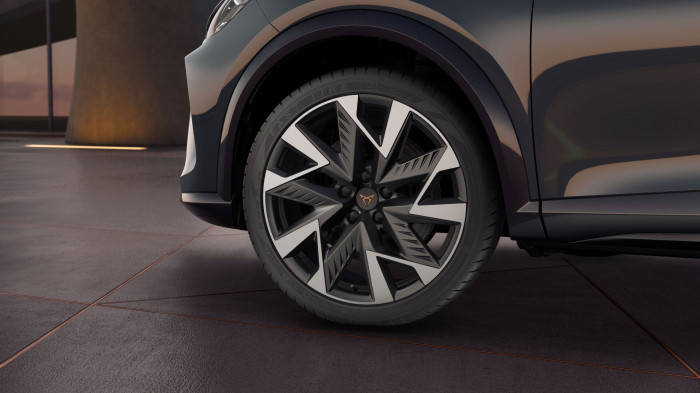 Hyundai Tucson Premium 1.6 T-GDI Mild Hybrid 118kW 7st DCT 4×4 na operativní leasing