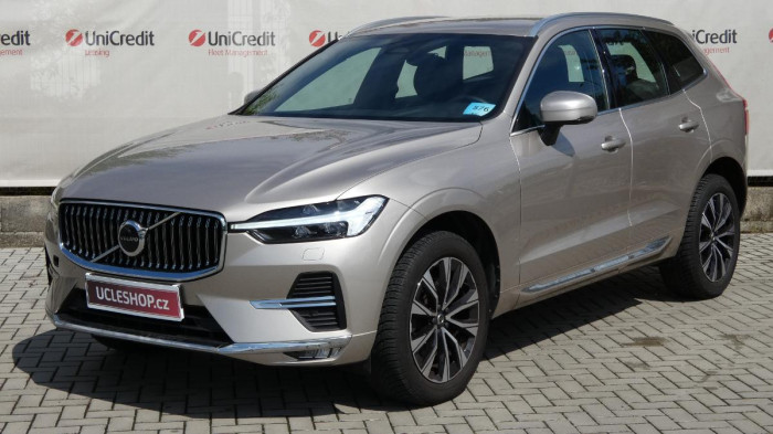 Volvo XC60 B5 AWD Plus Bright Auto na operativní leasing
