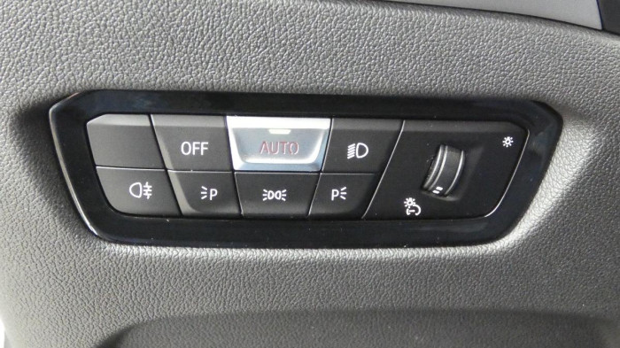 BMW Řada 3 320i Advantage na operativní leasing