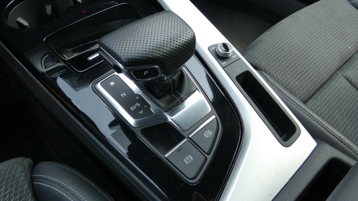 Audi A4 40 TDI quattro S tronic Advanc na operativní leasing