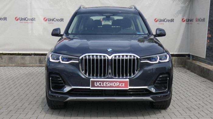 BMW X7 xDrive 40d Luxury na operativní leasing