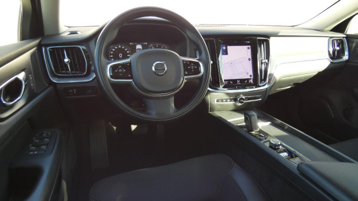 Volvo S60 B5 FWD Inscription Auto na operativní leasing