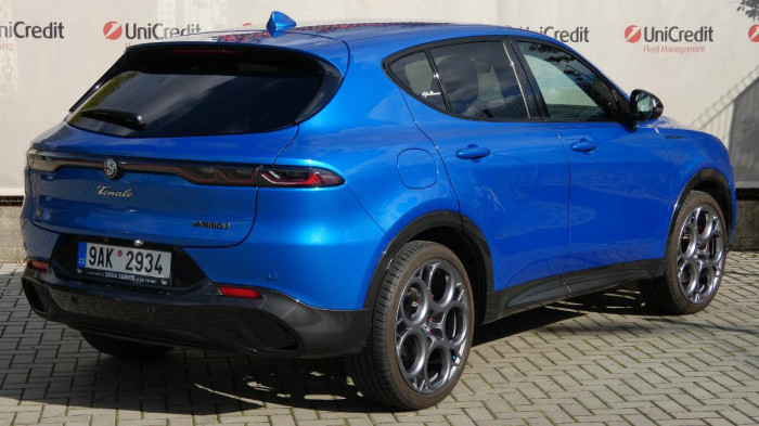 Alfa Romeo Tonale 1.5 e-Hybrid Edizione Speciale na operativní leasing