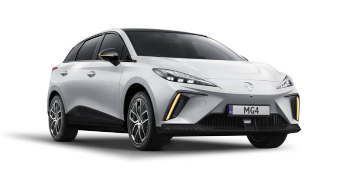 MG4 Electric - Exclusive 180kW kap. 77 kWh na operativní leasing