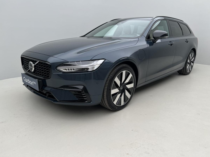 Volvo V90 T6 AWD AUT RECHARGE DARK PLUS na operativní leasing