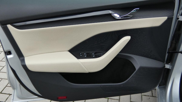 Škoda Octavia Combi 2,0 TDI  DSG Style na operativní leasing