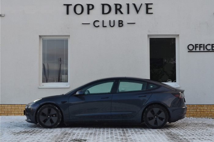 Tesla Model 3 Long Range (2021 najeto cca. 80000km) na operativní leasing