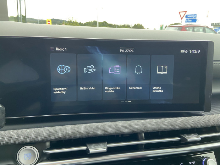 25 1,6 TGDI MT 20 YEARS LUXURY na operativní leasing