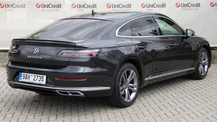 Volkswagen Arteon 1.5 TSI R-line na operativní leasing