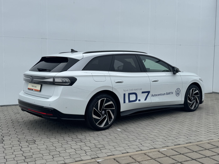 Volkswagen ID.7 Tourer Pro S People  / 210kW na operativní leasing