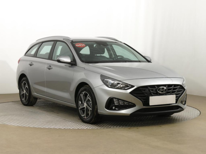 Hyundai i30 Combi Comfort 1.5 DPI 71 kW Manuál na operativní leasing