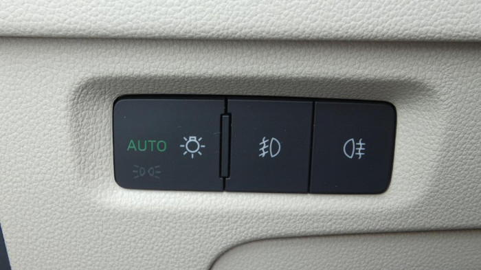 Škoda Octavia Combi 2,0 TDI  DSG Style na operativní leasing