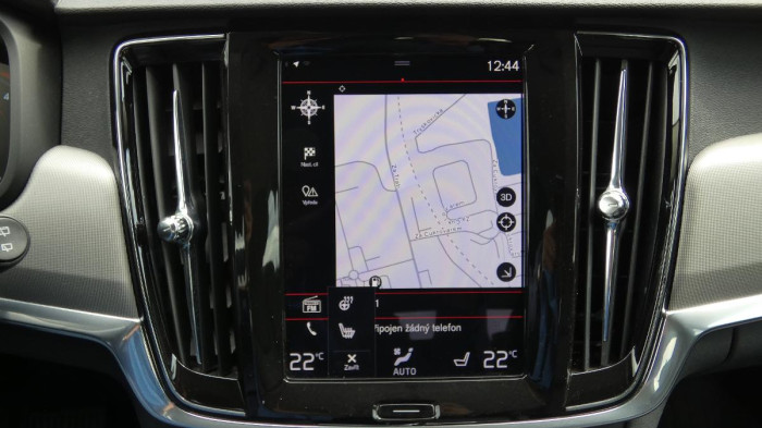 Volvo V90 B4 mHEV AWD aut. Momentum Pro na operativní leasing