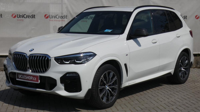 BMW X5 xDrive 40i M Sport na operativní leasing