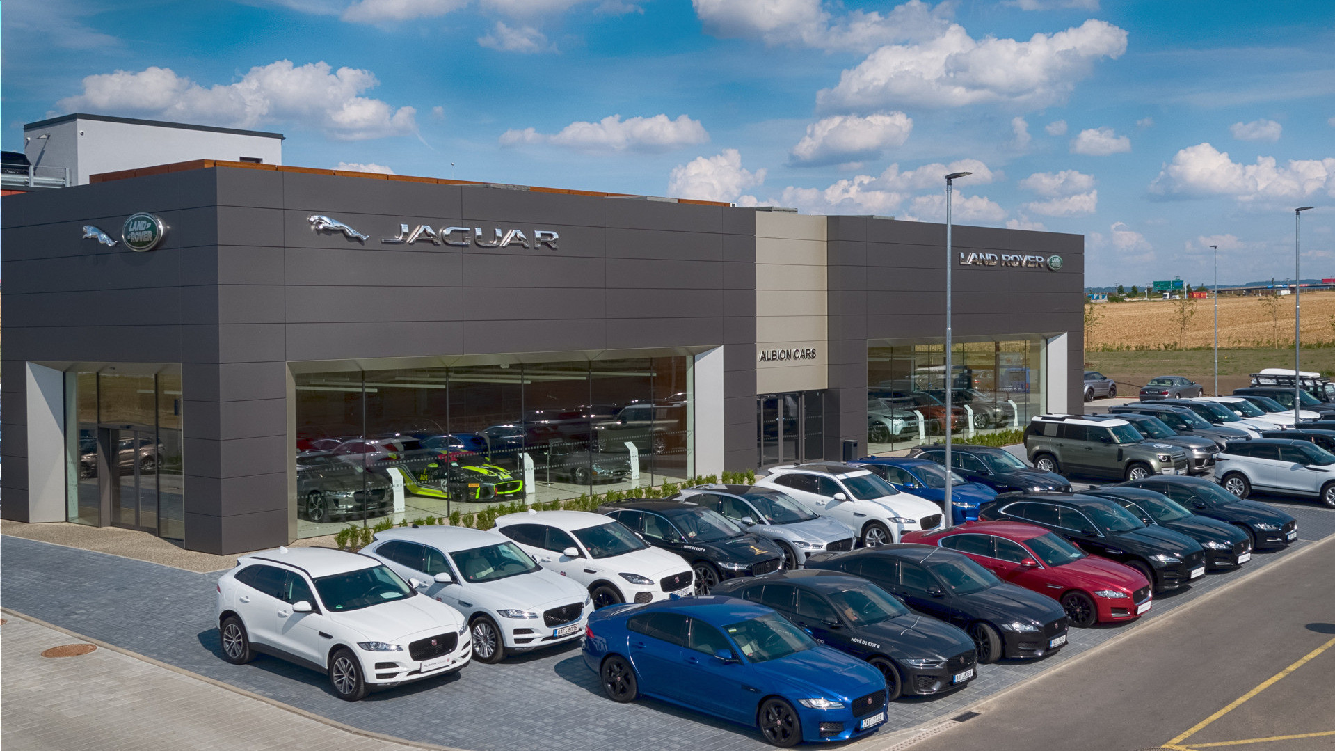 Albion Cars, nový autosalon značek Jaguar a Land Rover