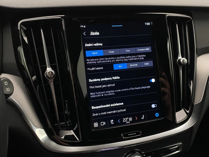 Volvo V60 T6 AWD Plug-in H. BRIGHT PLUS na operativní leasing