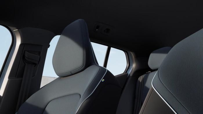 Volvo EX30 PURE ELECTRIC EXTENDED PLUS na operativní leasing