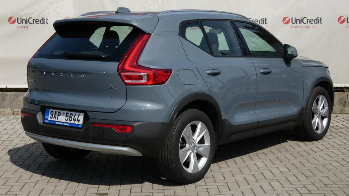 Volvo XC40 B3 mHEV Core aut. na operativní leasing