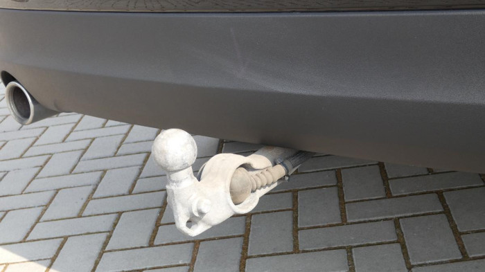 Volvo XC60 B4 FWD Momentum Auto na operativní leasing