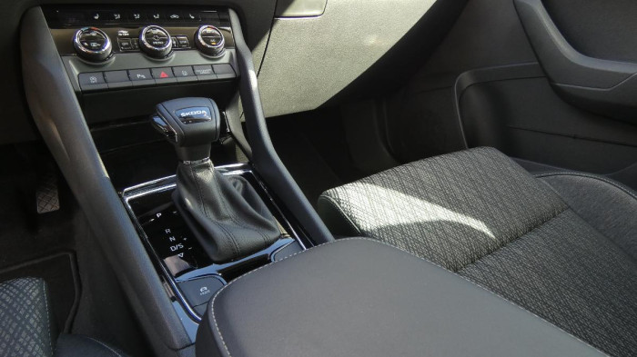 Škoda Karoq 1,5 TSI Style DSG na operativní leasing