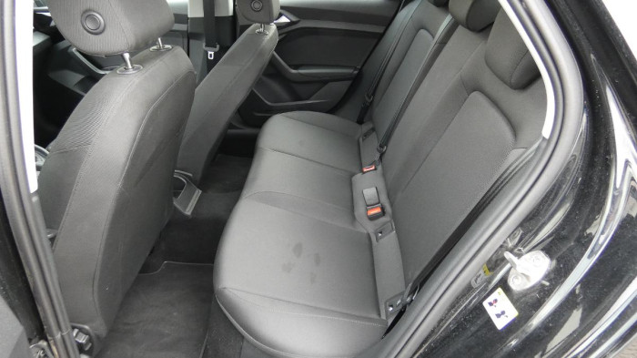 Audi A1 2.0 40 TFSI S line Sportback na operativní leasing