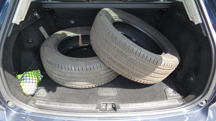 Volvo XC60 B4 AWD Momentum Pro na operativní leasing