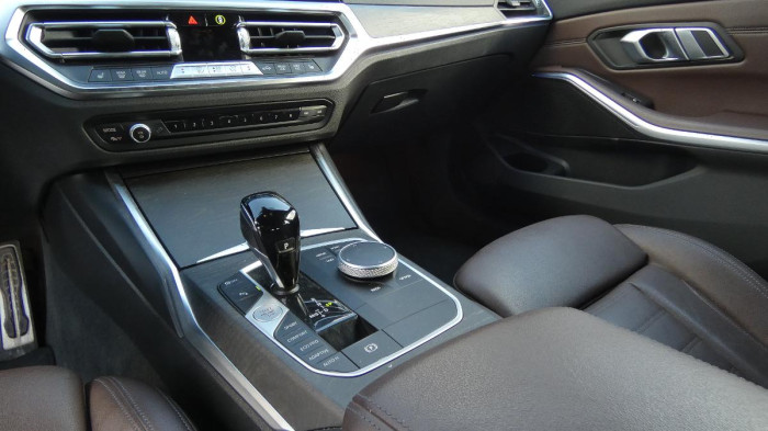 BMW Řada 3 330d Touring  xDrive na operativní leasing