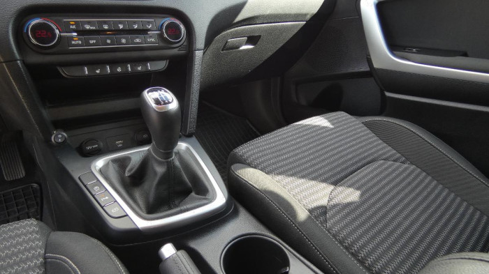 Kia Ceed 1.5 T-GDI 118kW Exclusive SW na operativní leasing