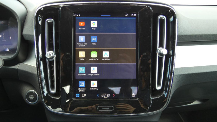 Volvo XC40 B3 mHEV Core aut. na operativní leasing