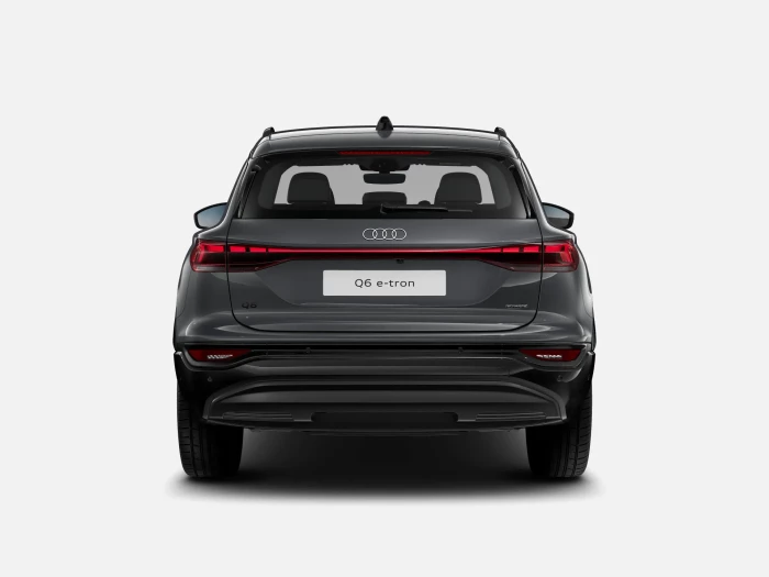 Audi Q6 SUV e-tron quattro na operativní leasing